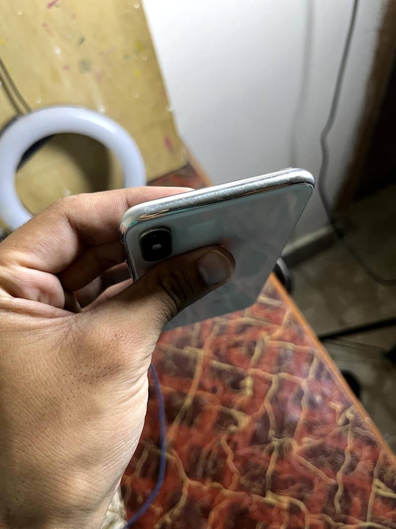 Apple iPhone X 2