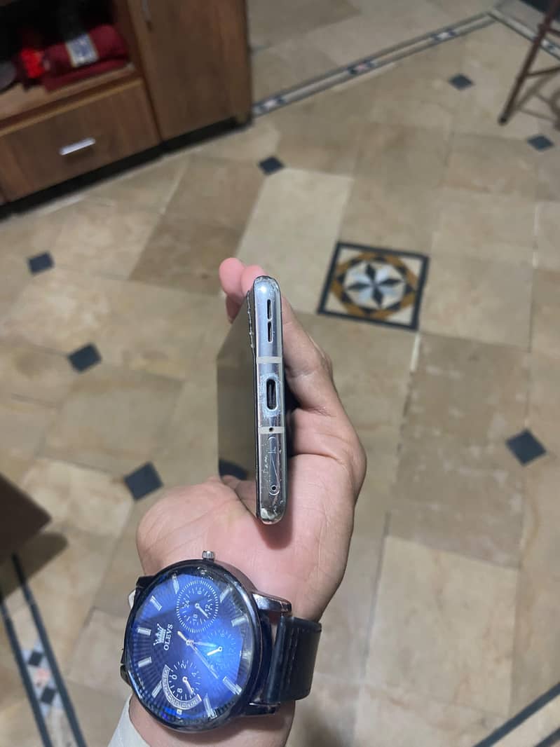 One Plus 8 5