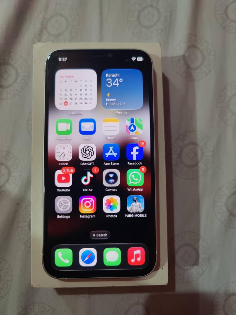Apple iPhone 12 4