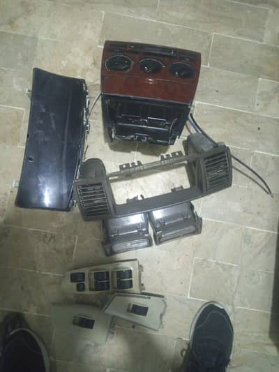 corolla xli 2002-7 parts For sale available not in my use