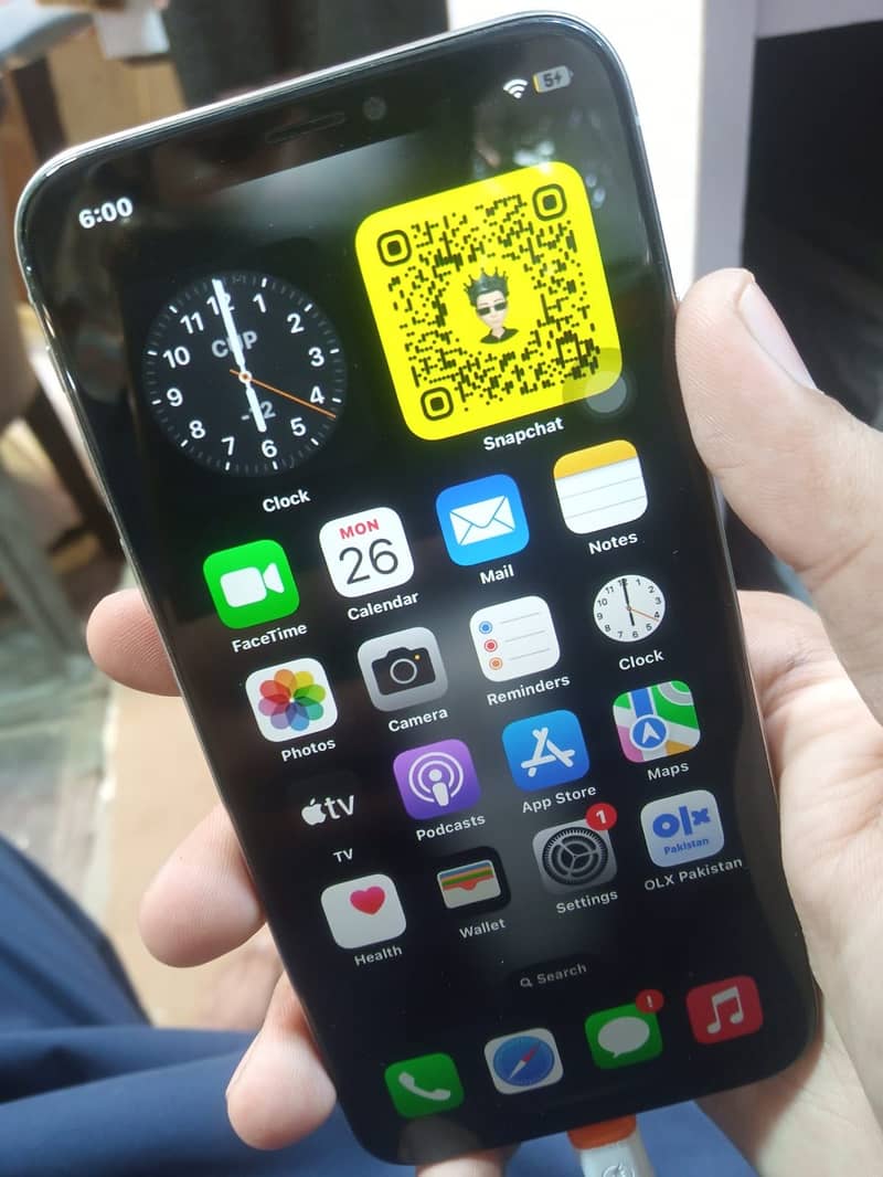 Apple iPhone X 0