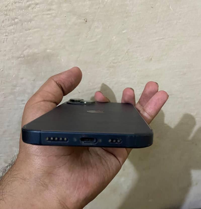iphone 13 JV 3