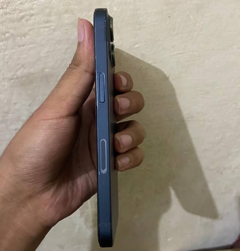 iphone 13 JV 4