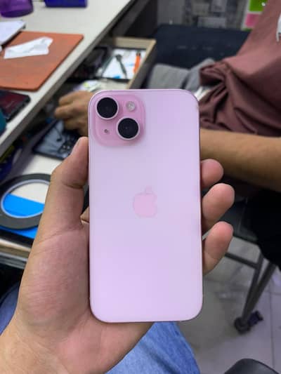 Apple iPhone 15