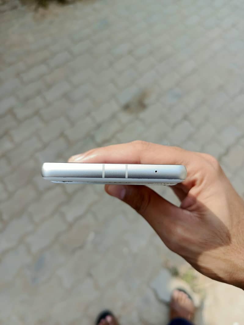 Google Pixel 7a 1