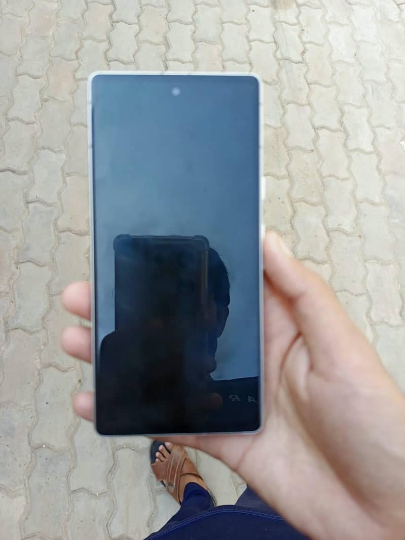 Google Pixel 7a 4