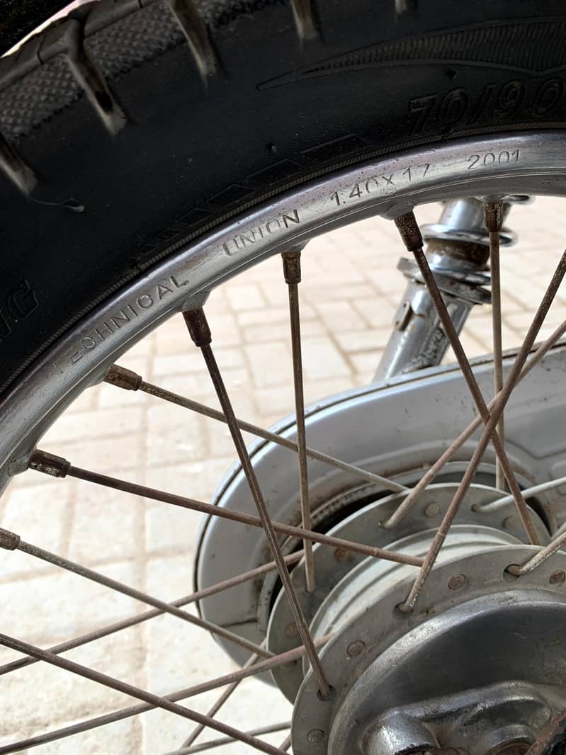 unique cd 70 9