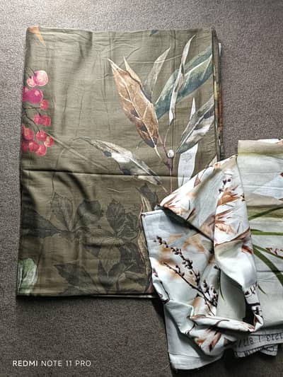 Premium Quality bedsheets in Readable price