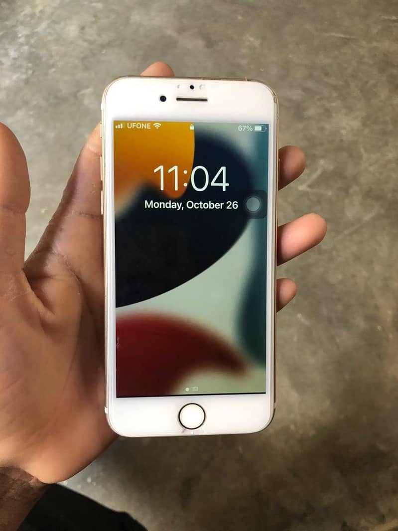 Apple iPhone 7 4