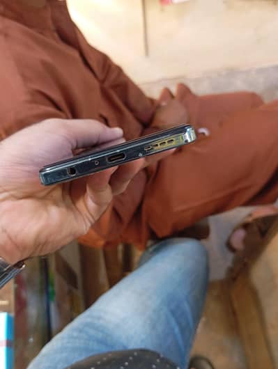 Infinix Hot 40