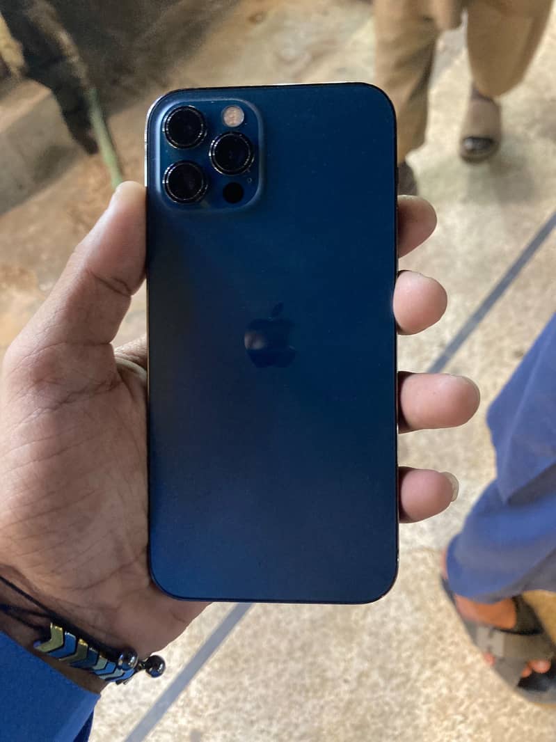 Apple iPhone 12 Pro 1