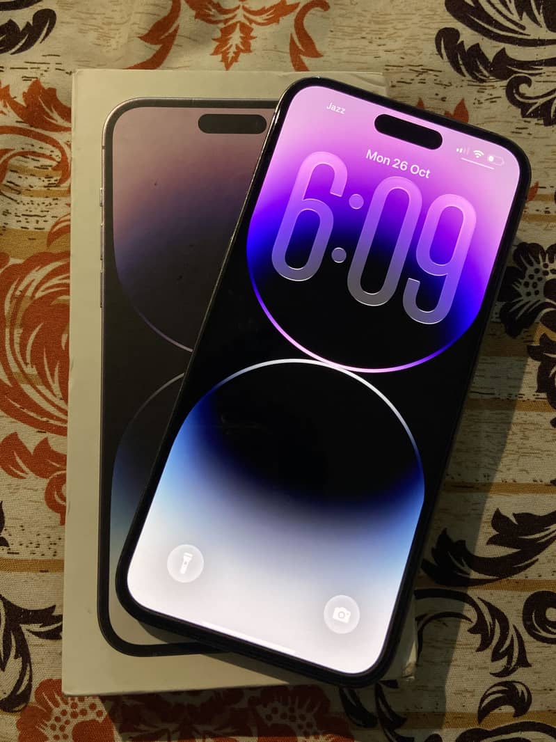 Apple iPhone 14 Pro Max 1
