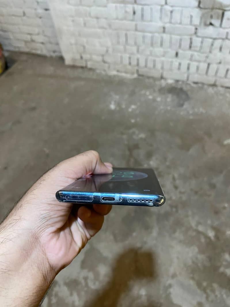 Xiaomi Redmi Note 14 Pro 4