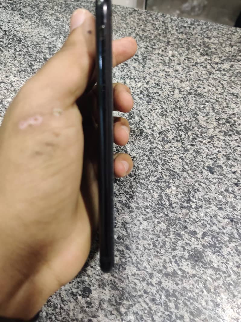 Apple iPhone 7 4