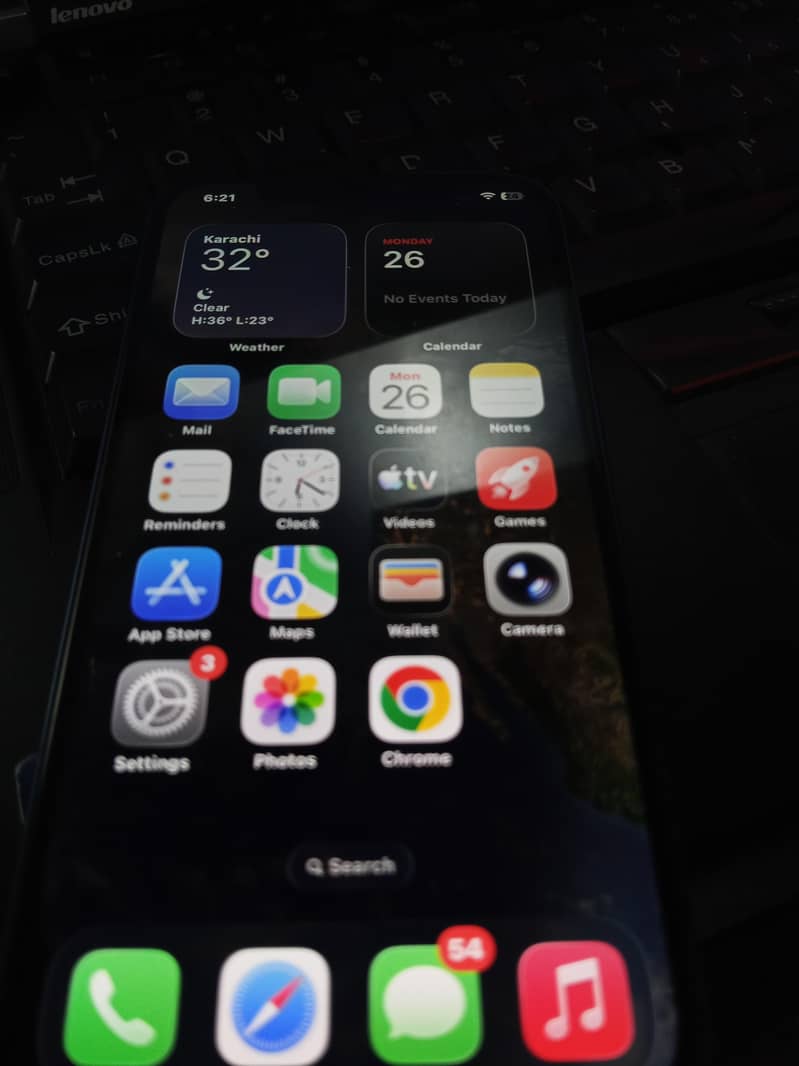 Apple iPhone 12 6