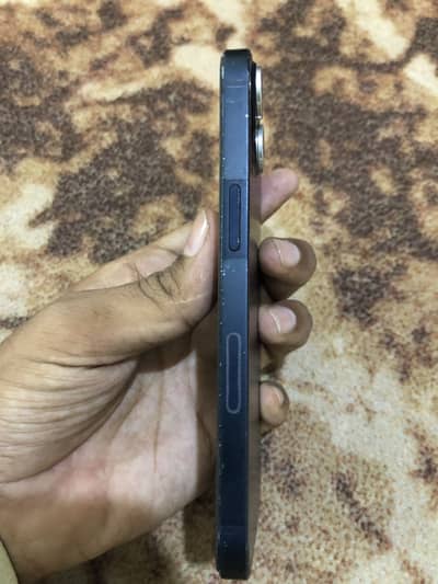 Apple iPhone 13 read ad first