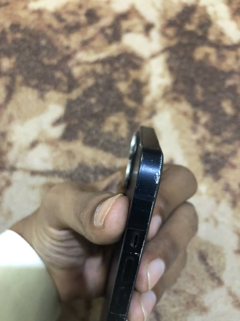Apple iPhone 13 read ad first 3