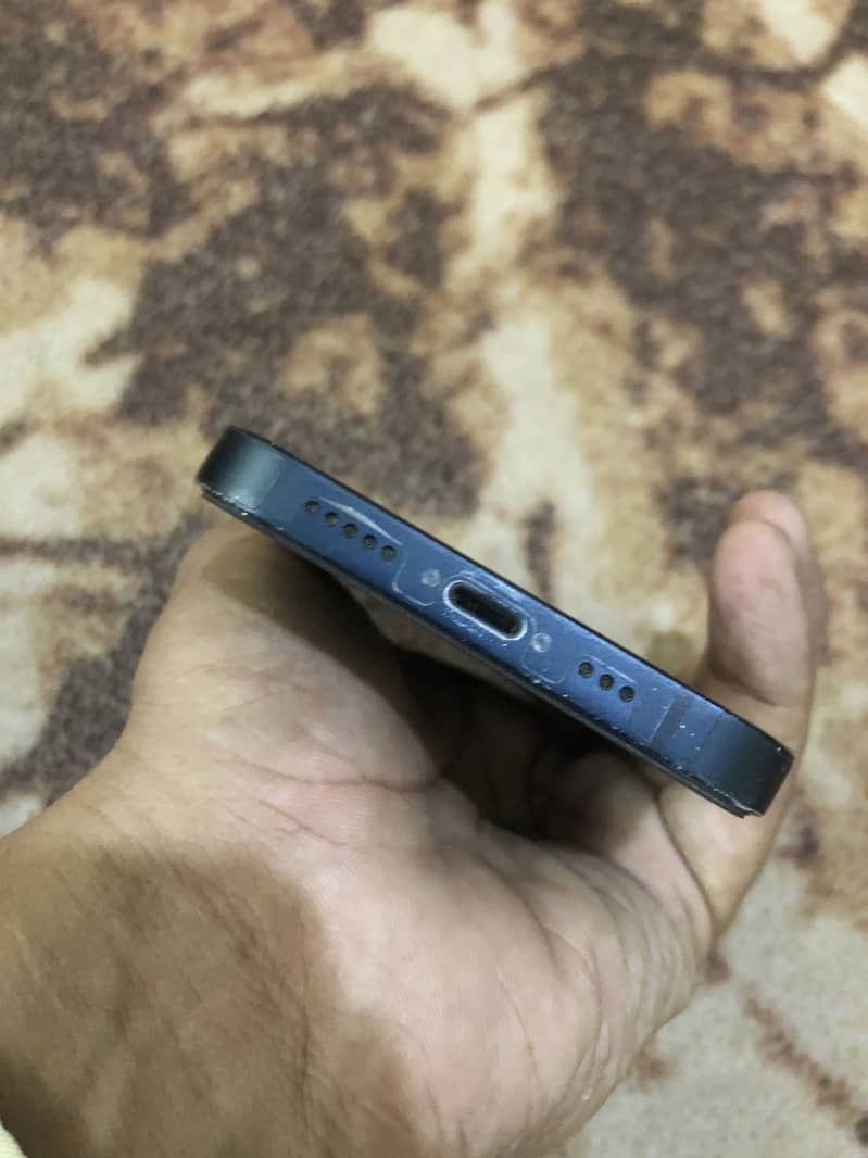 Apple iPhone 13 read ad first 4