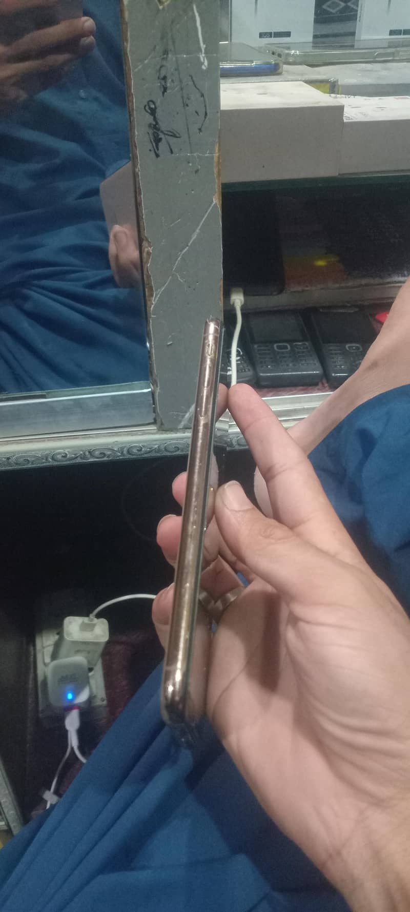 Apple iPhone XS Max 1