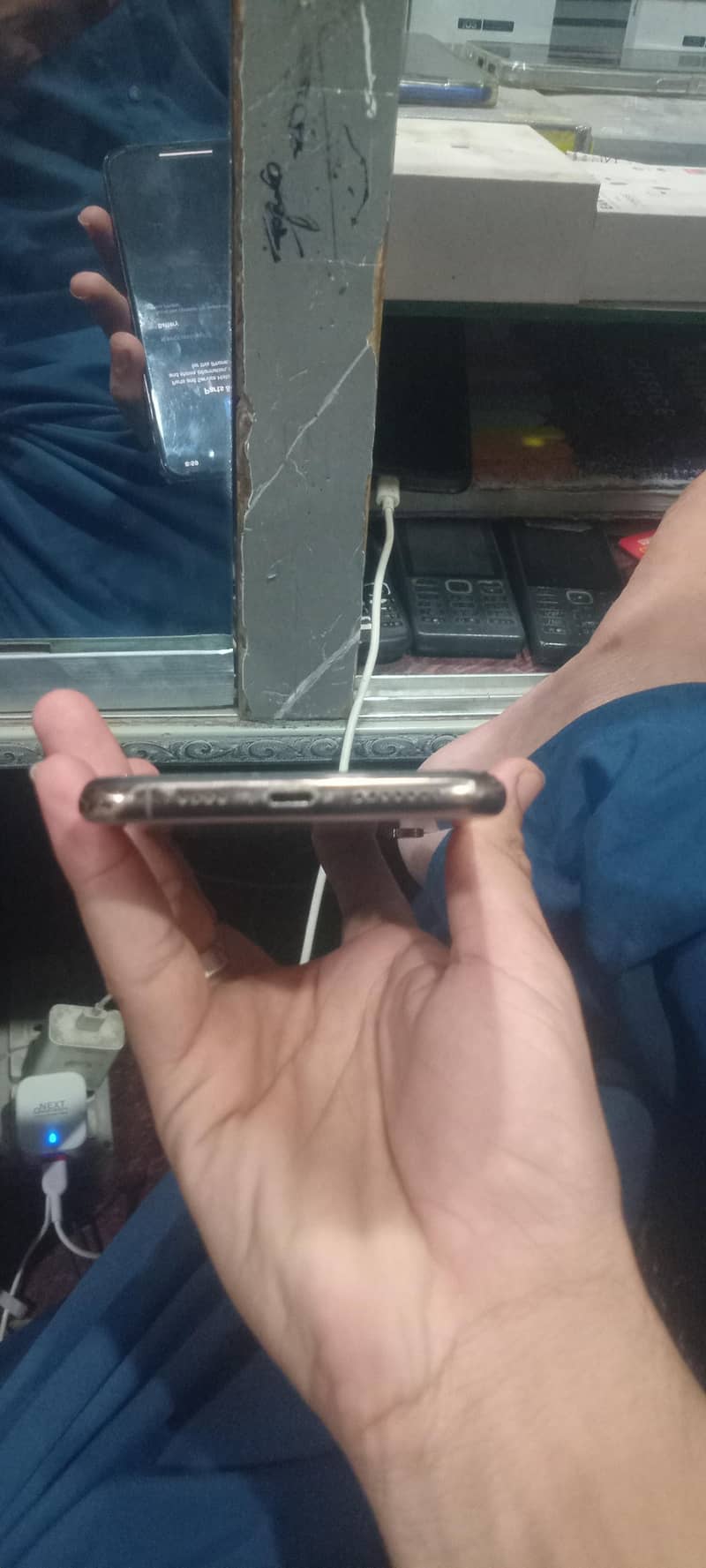 Apple iPhone XS Max 2