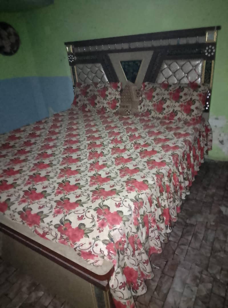 bed and dressing table 2