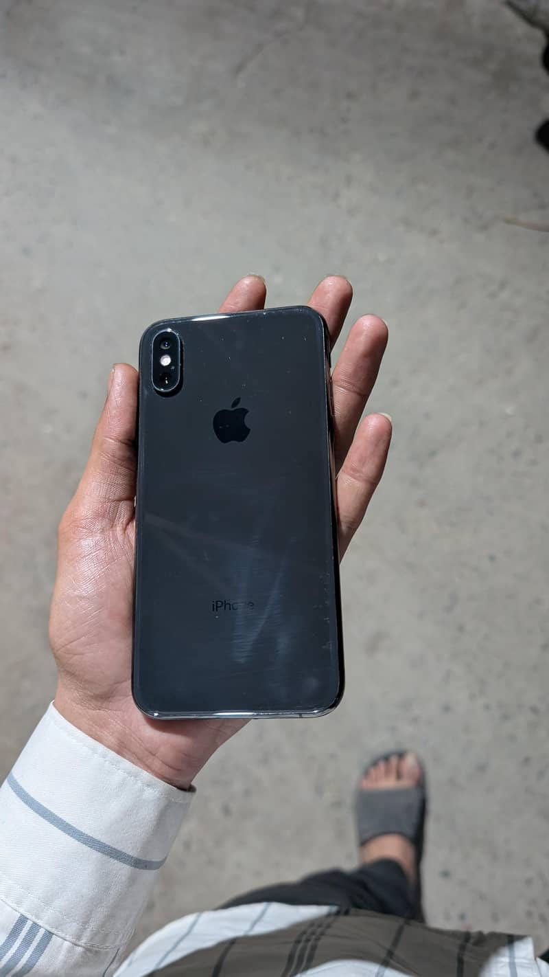 Apple iPhone XS 6