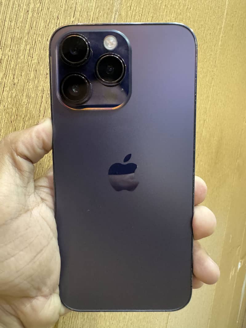 iPhone 14 Pro Max 0
