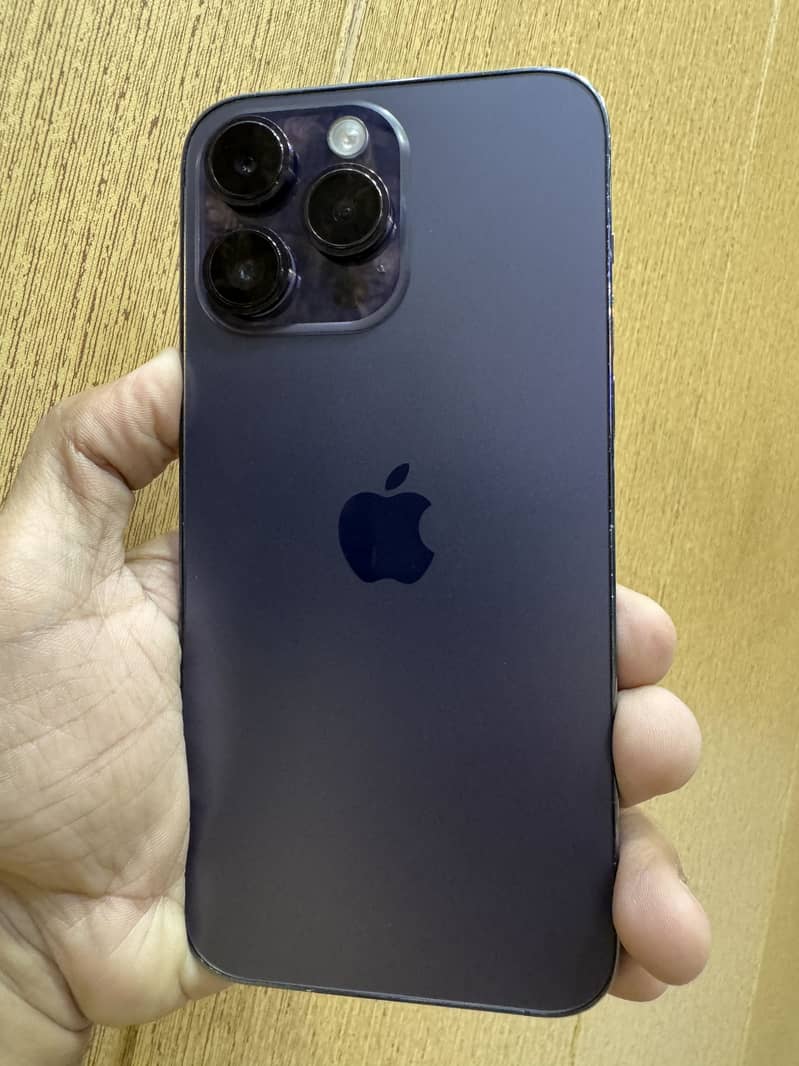 iPhone 14 Pro Max 1