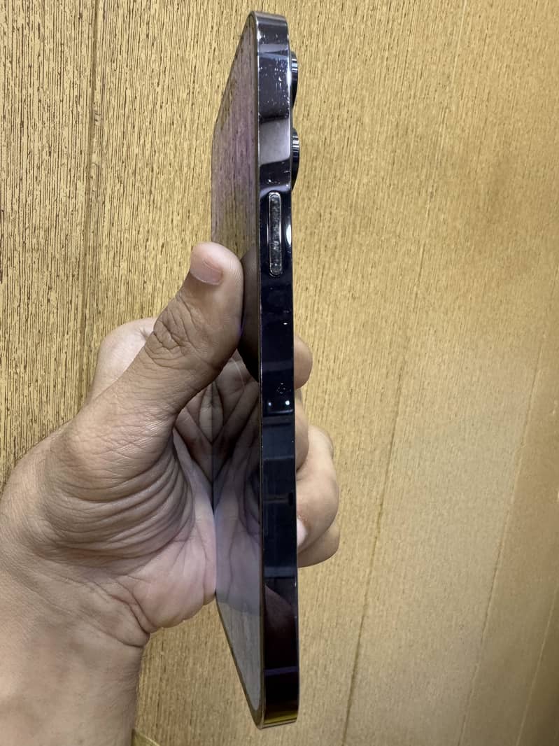 iPhone 14 Pro Max 3