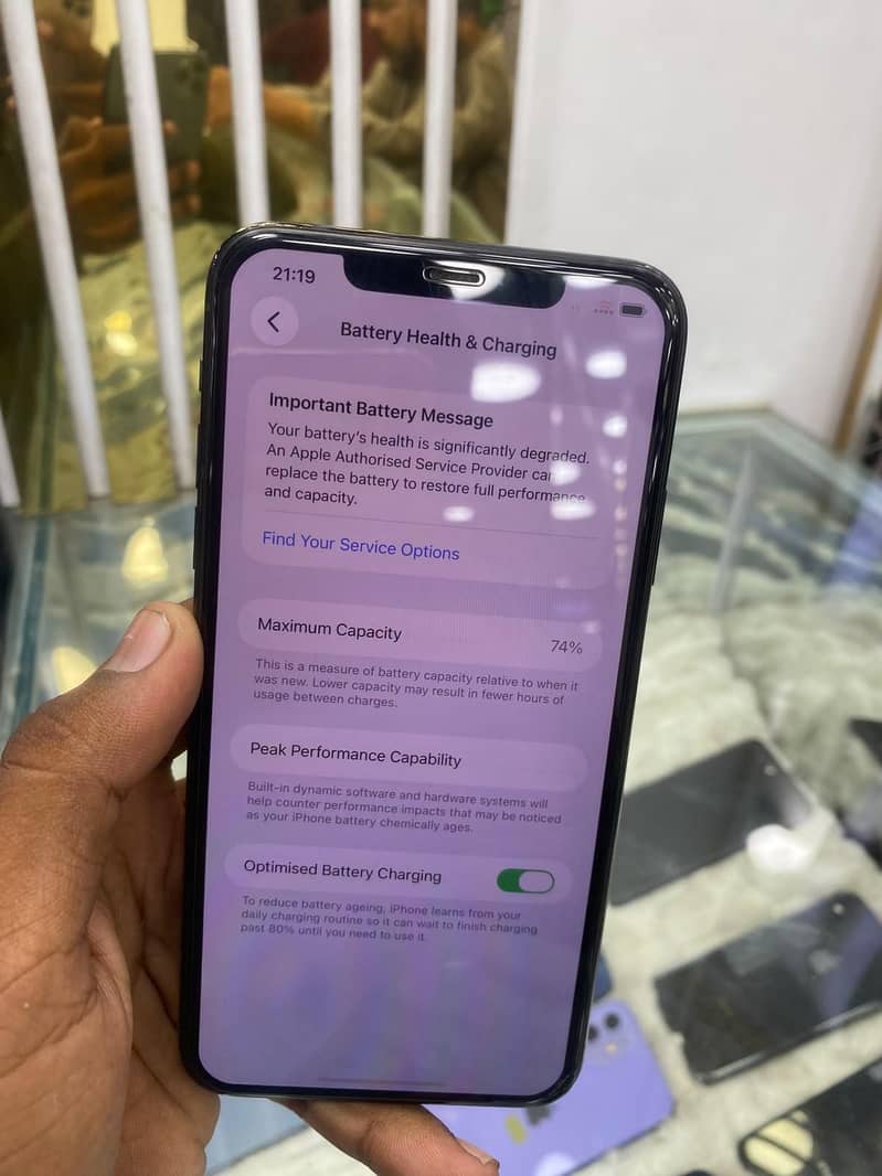 Apple iPhone 11 Pro Max 2