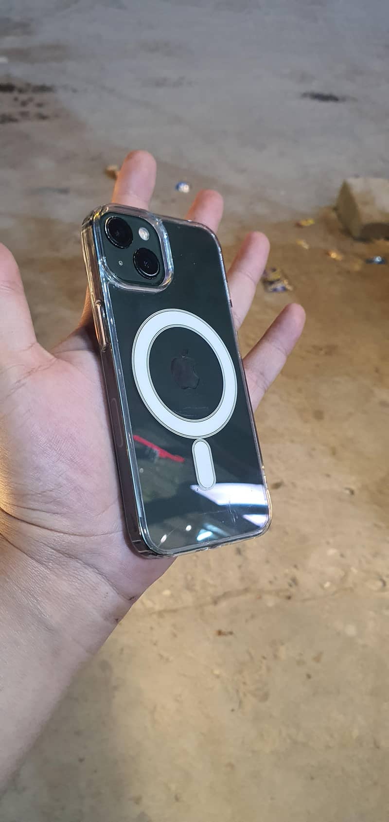 Apple iPhone 13 0