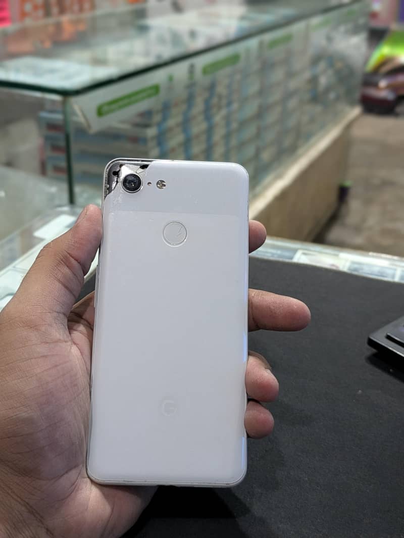 Google Pixel 3 0