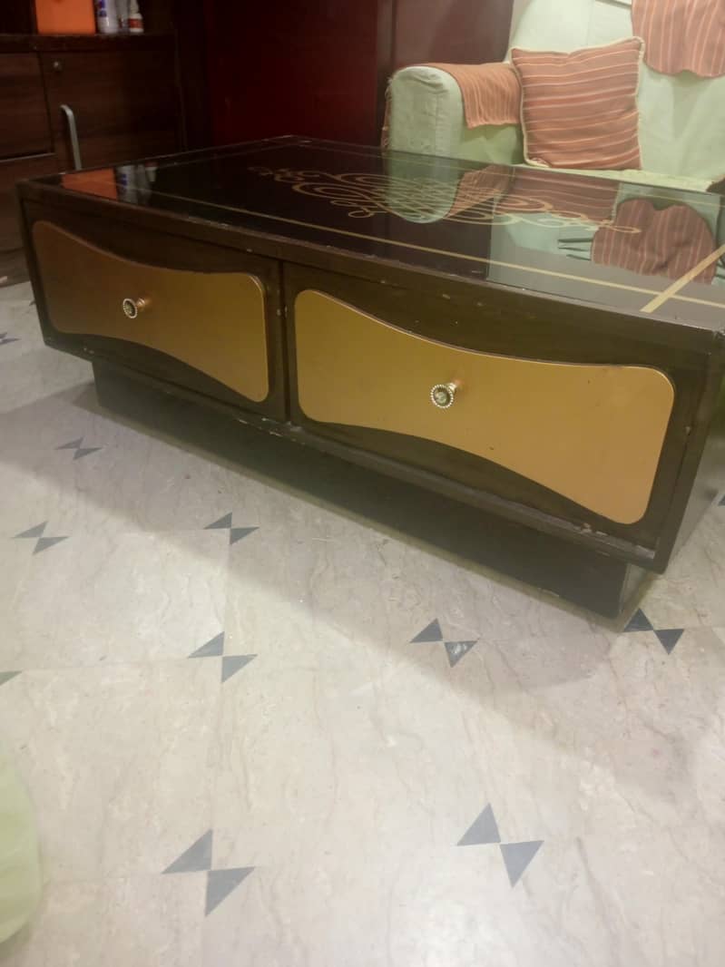 central table 0