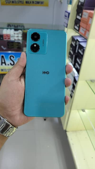 HMD Aura 2