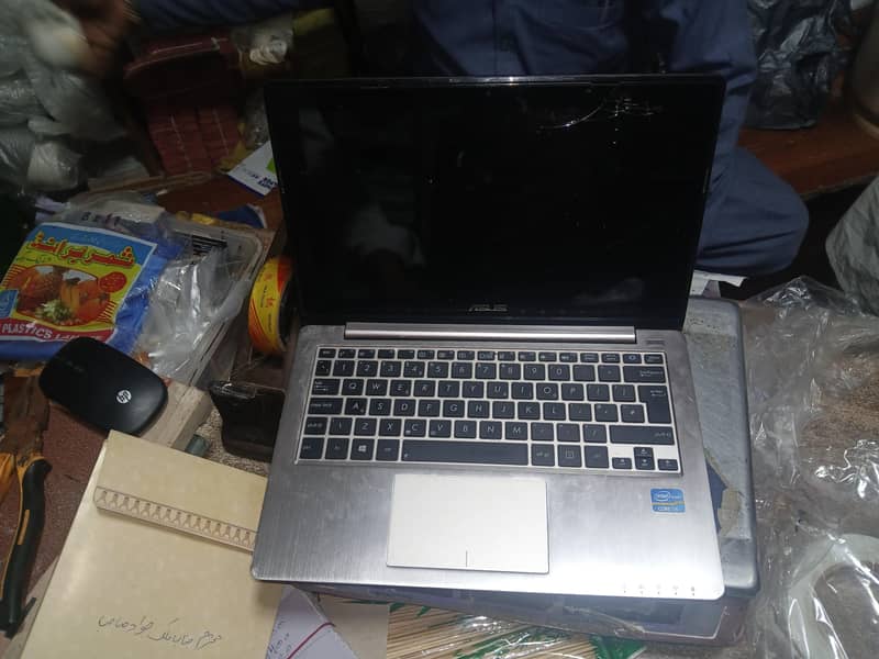 laptop 0