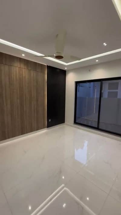 Stunning 10 Marla Upper Portion For Rent DHA Phase 8 Ex-Park View, Lahore