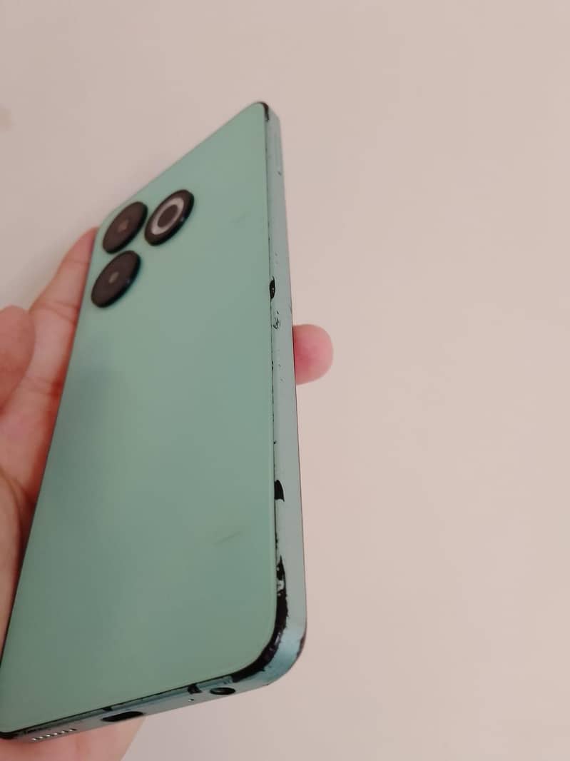 Infinix Smart 8 8