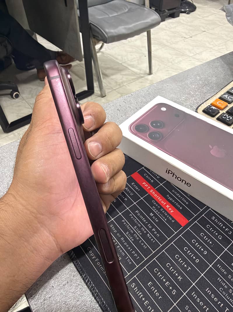Apple iPhone 18 Pro Max 2