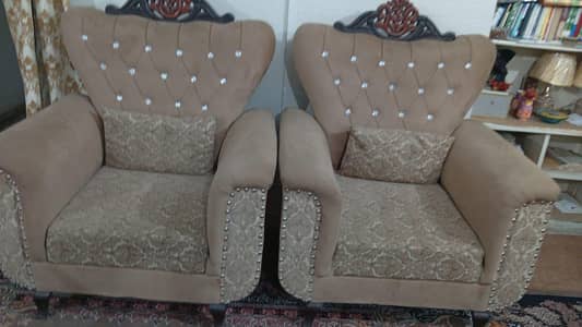 New vondition sofa for sale