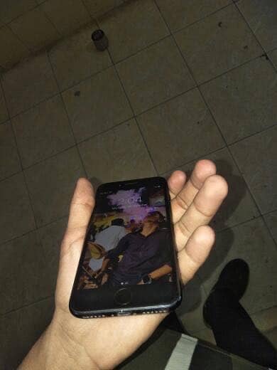 Apple iPhone 7 3