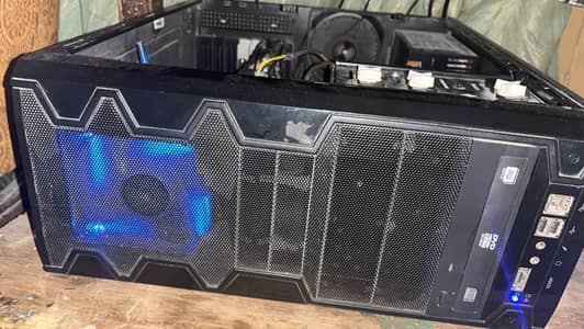 gaming setup ,only pc available only LCD available