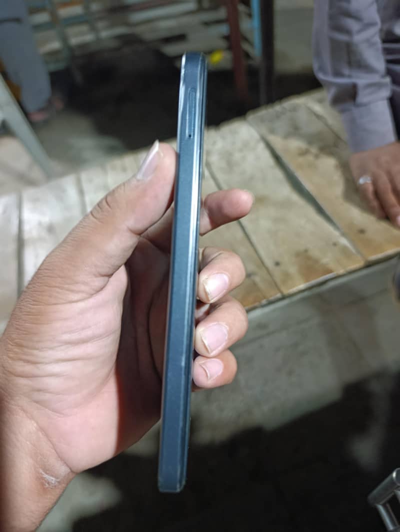 Tecno Spark 20c 4/128 3