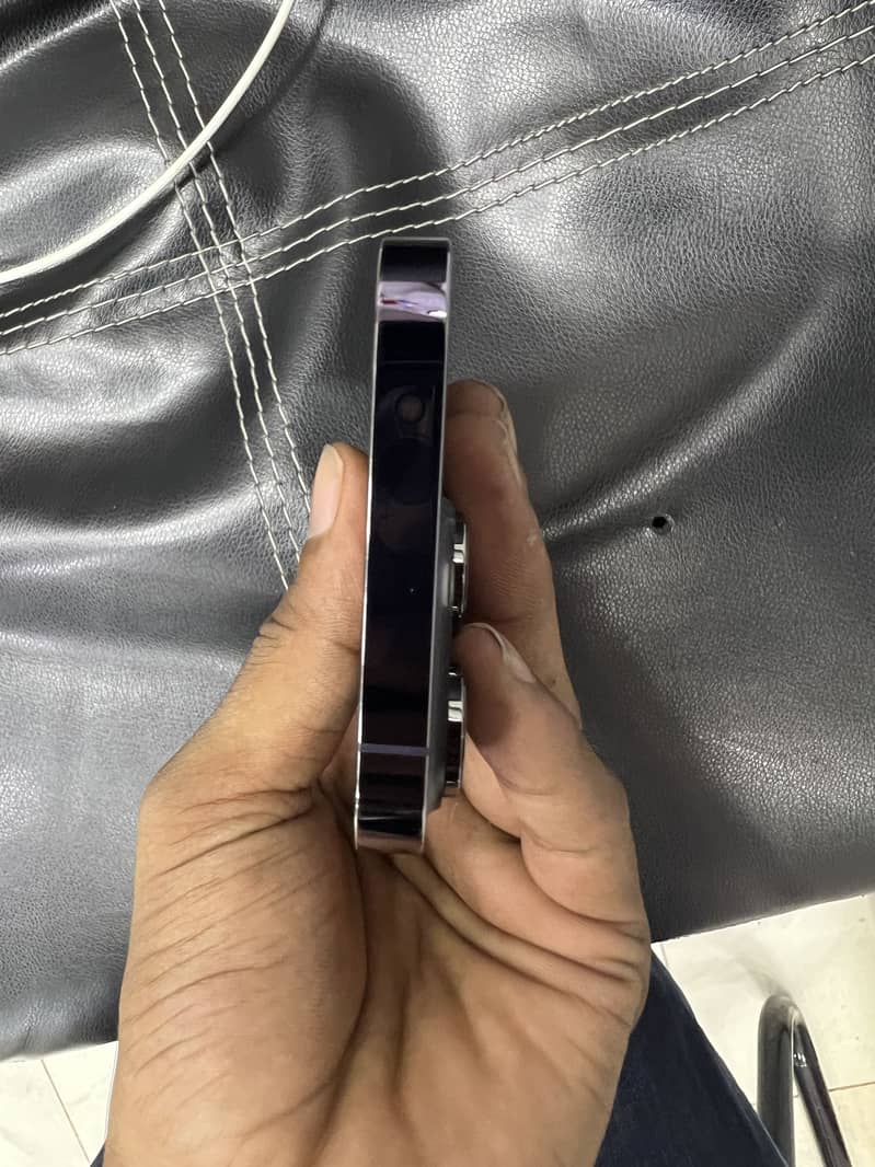 Apple iPhone 14 Pro 3