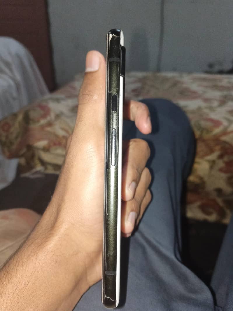 Google Pixel 6a 1