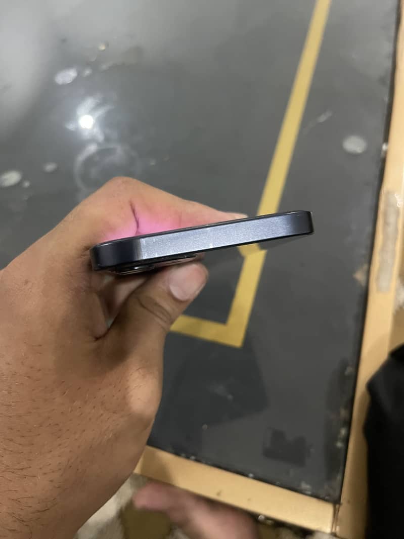Apple iPhone 12 1