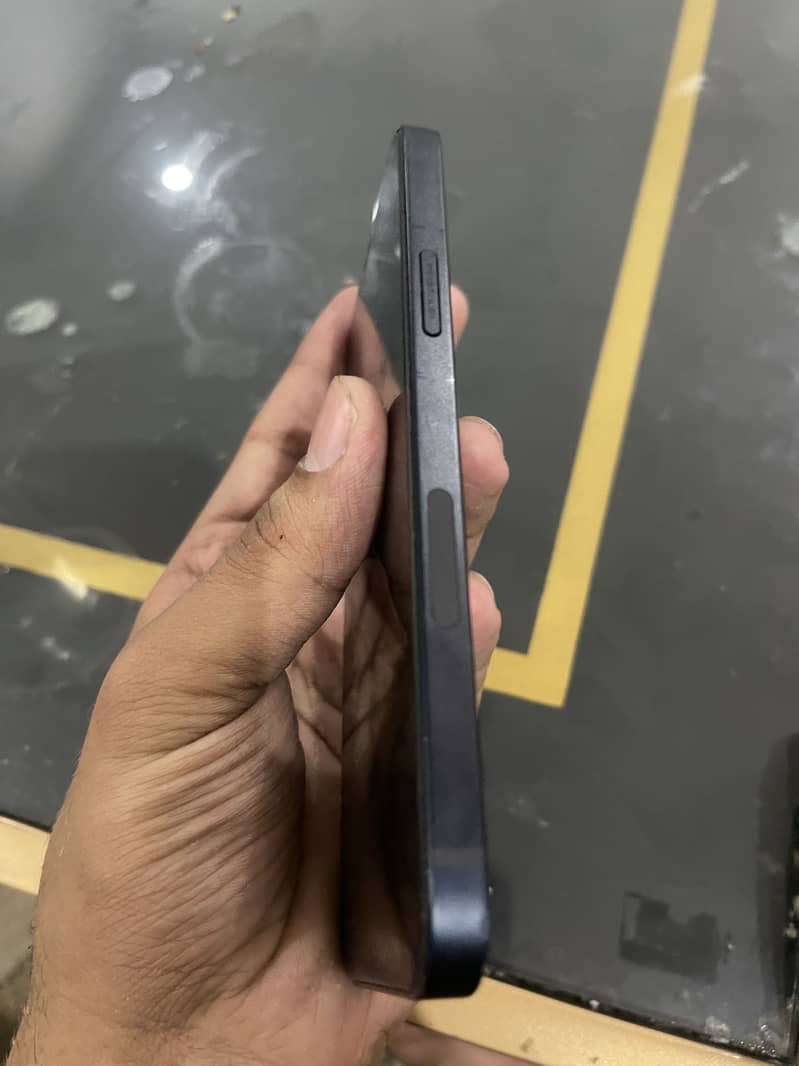 Apple iPhone 12 2