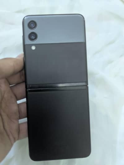 Samsung Mobile Z Flip 3