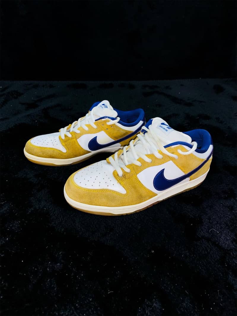 Nike dunks thrift 2