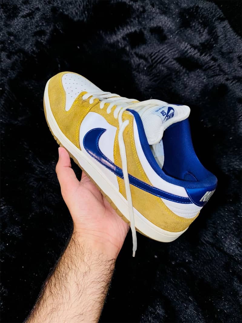 Nike dunks thrift 3