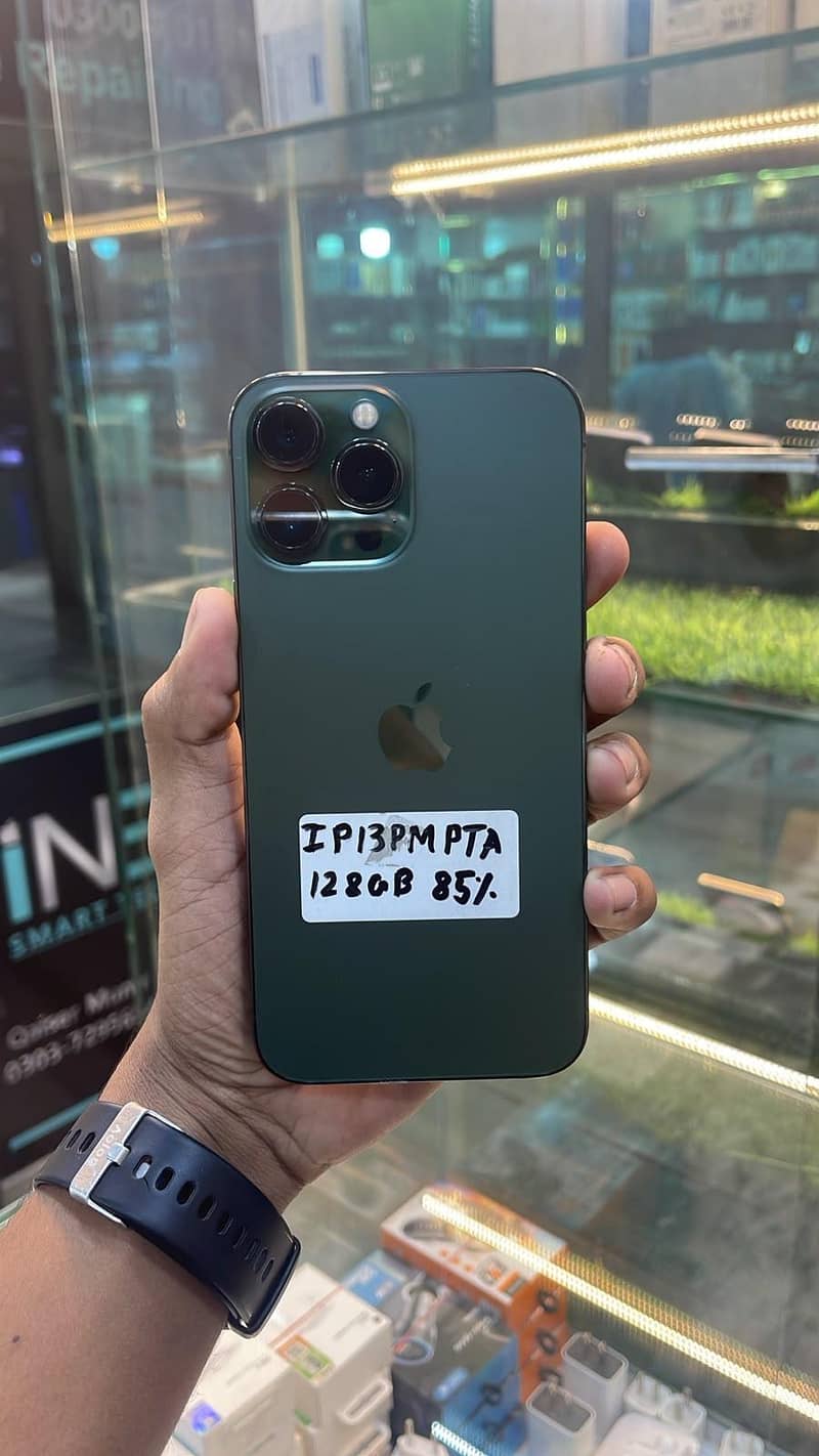 Apple iPhone 15 Pro 1